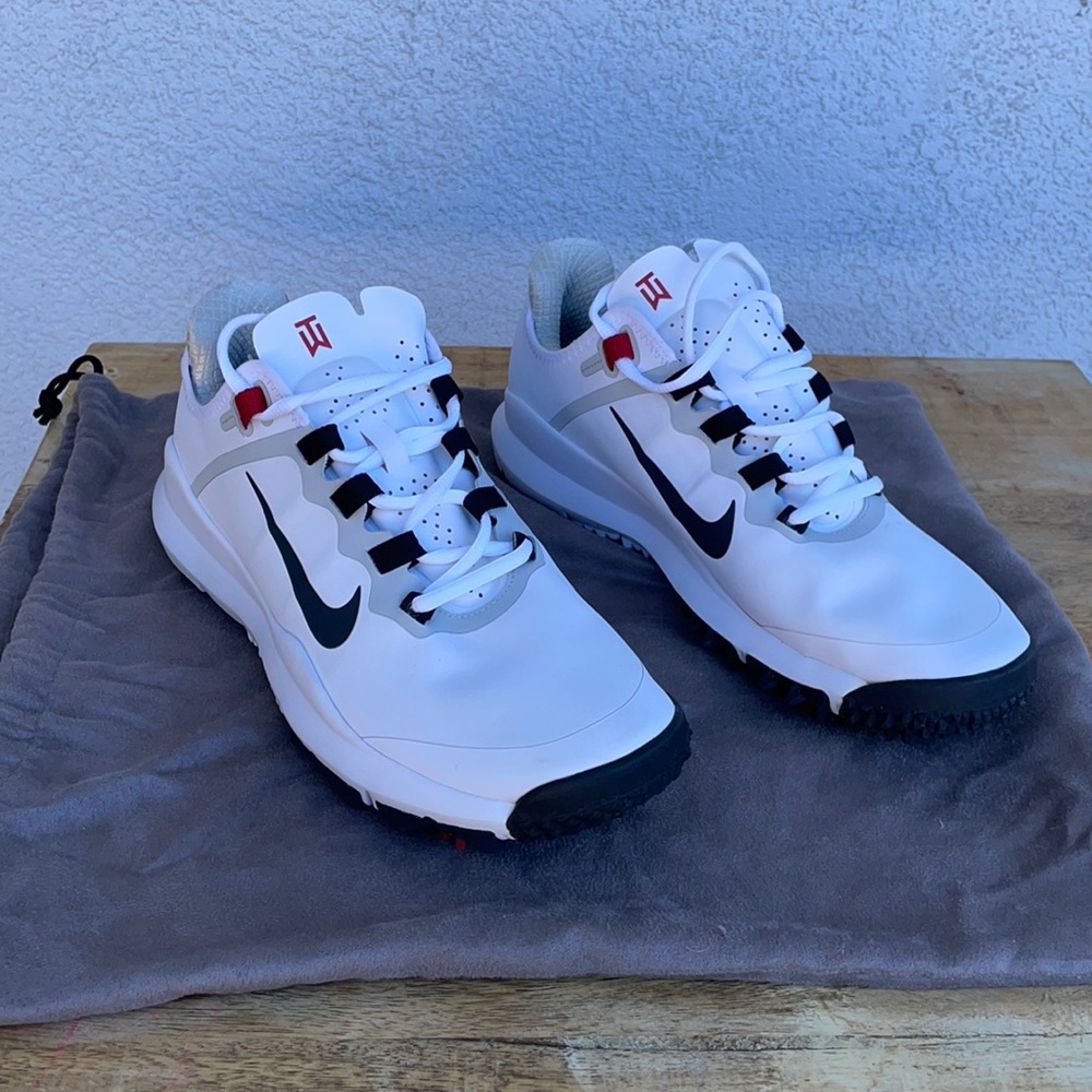 Brand new Mens Nike Tiger woods Tw 13 Golf shoes